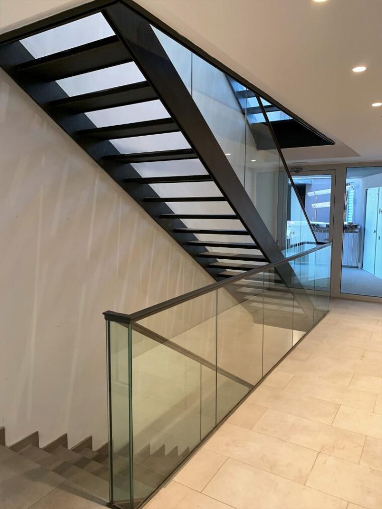 trescreus escalera - Aluminio Hierro Valles